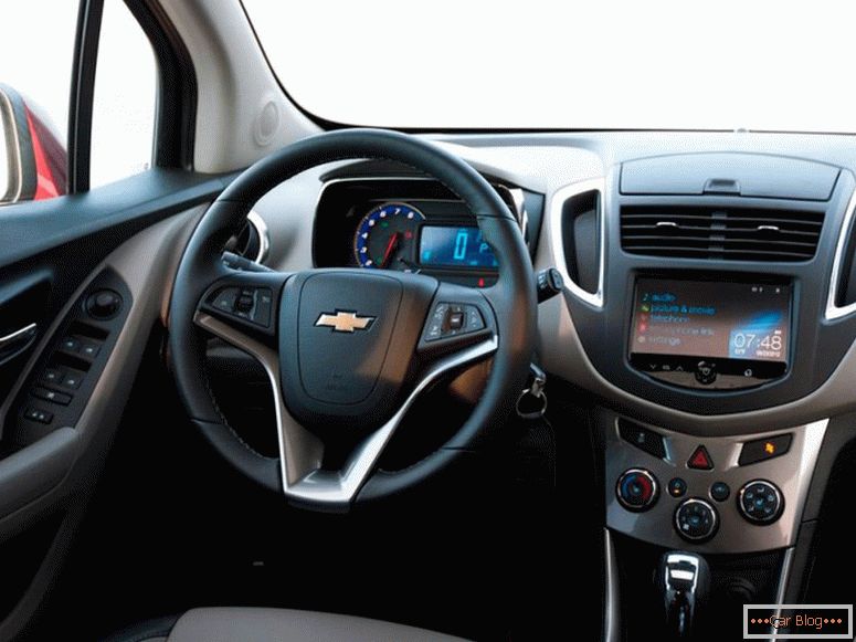 Interijer Chevrolet Tracker 2014