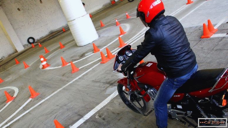 kako dobiti licencu za motocikle