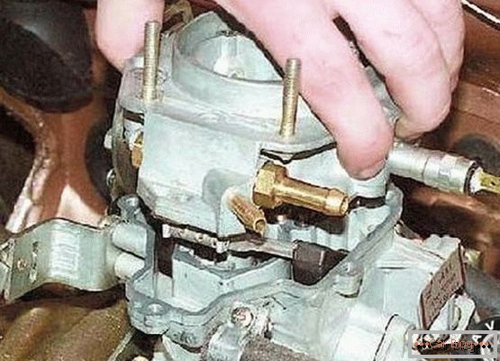 Ugradnja karburatora VAZ 2108