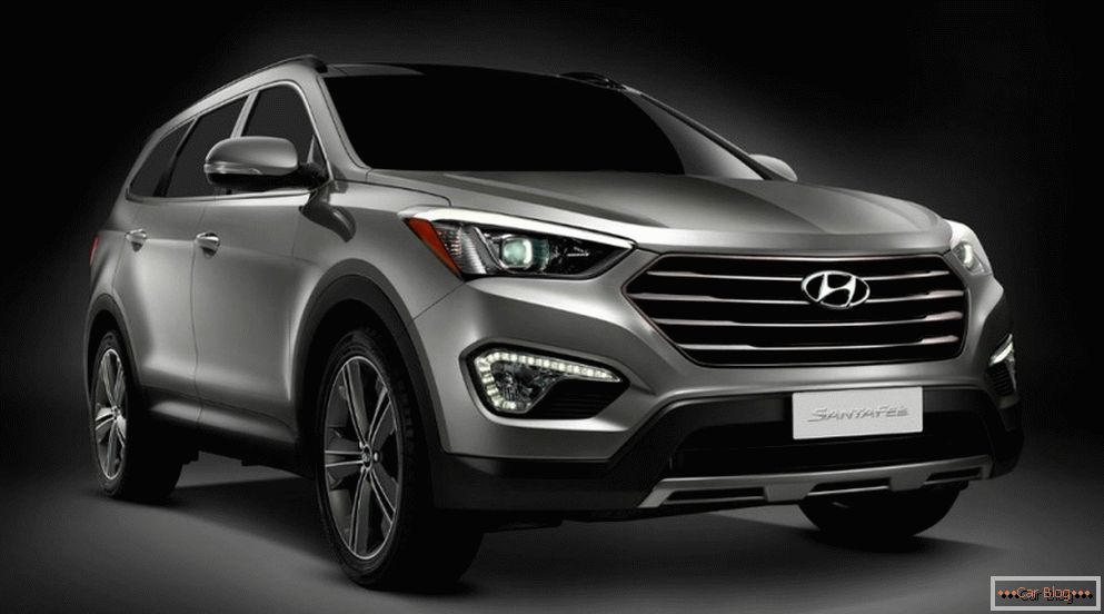 Корейцы представили рестайлинговый Hyundai Santa Fe u 2017 на чикагском автосалоне