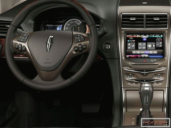 Vrhunski audio sistem za automobil Lincoln
