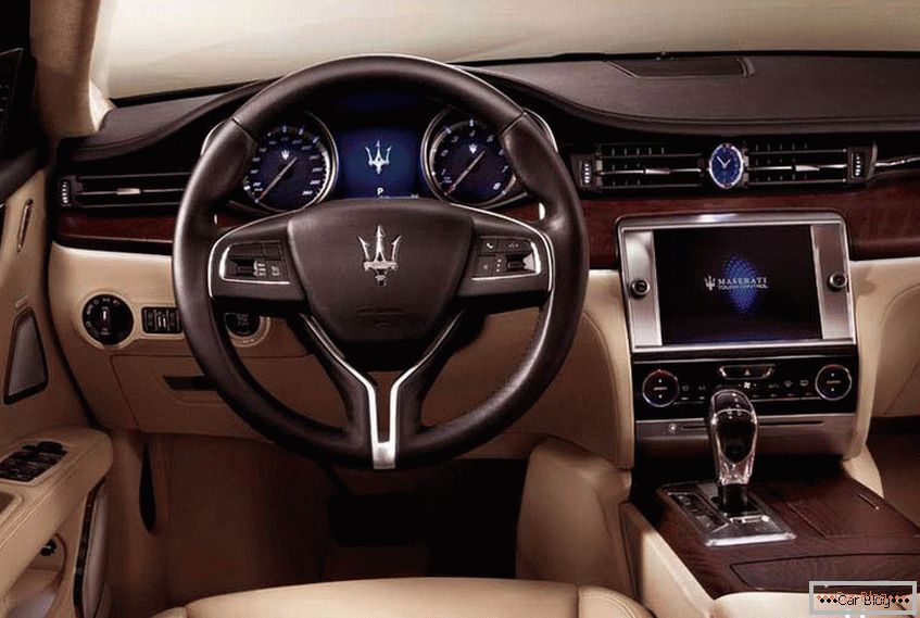 Maserati quattroport cijena