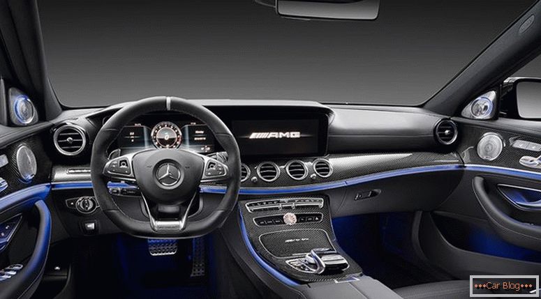 Mercedes AMG E 63 S salon