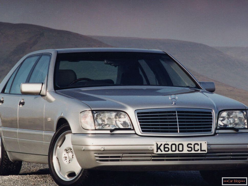 Automobil Mercedes-Benz w140 - jedan od najboljih automobila devedesetih
