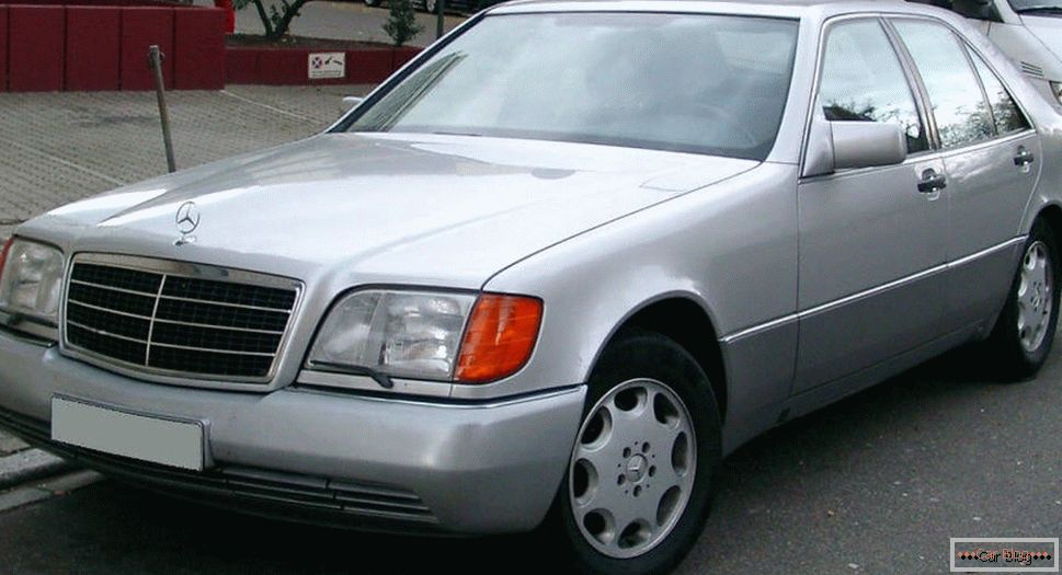 1991. Mercedes W 140
