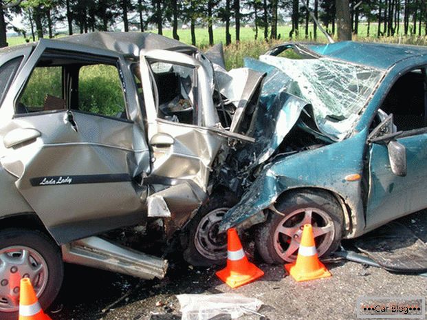 Auto nesreće uzrokuju mnogo smrti