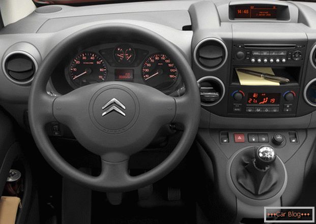 Interijer Citroen Berlingo je fokusiran na udobnost vozača i putnika tokom putovanja
