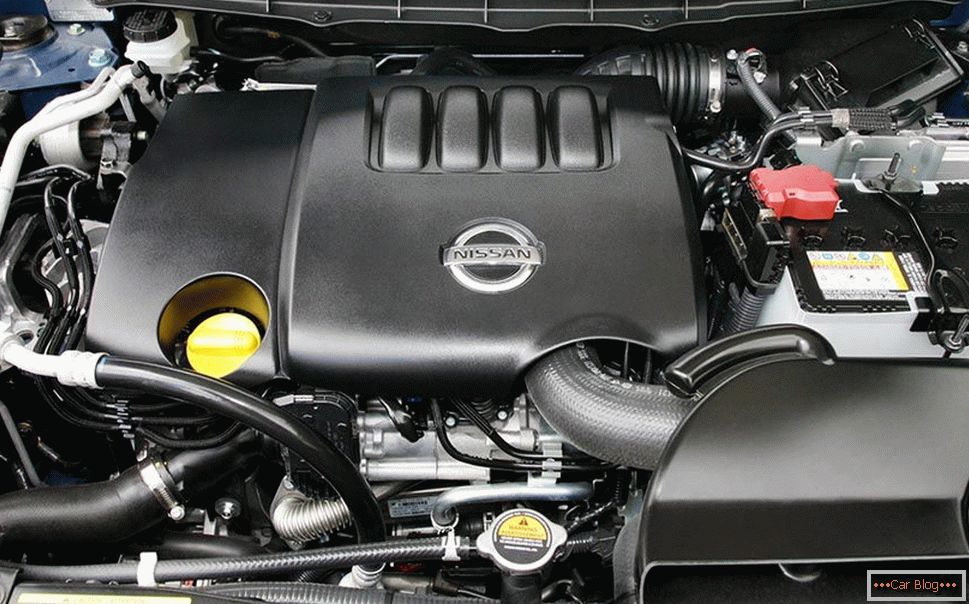Nissan X-Trail motor