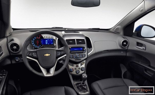 U kabini Chevrolet Aveo реализованы многие дизайнерские решения