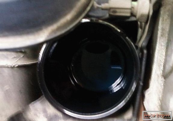 Zamena filtera za gorivo Ford Focus 2